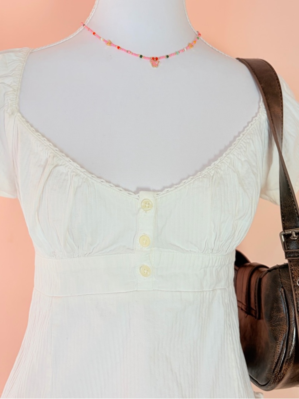 Brandy Melville White Scoop-Neck Puff Sleeve Top - Picture 3 of 7